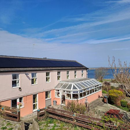 Boathouse Hotel Holyhead Ngoại thất bức ảnh