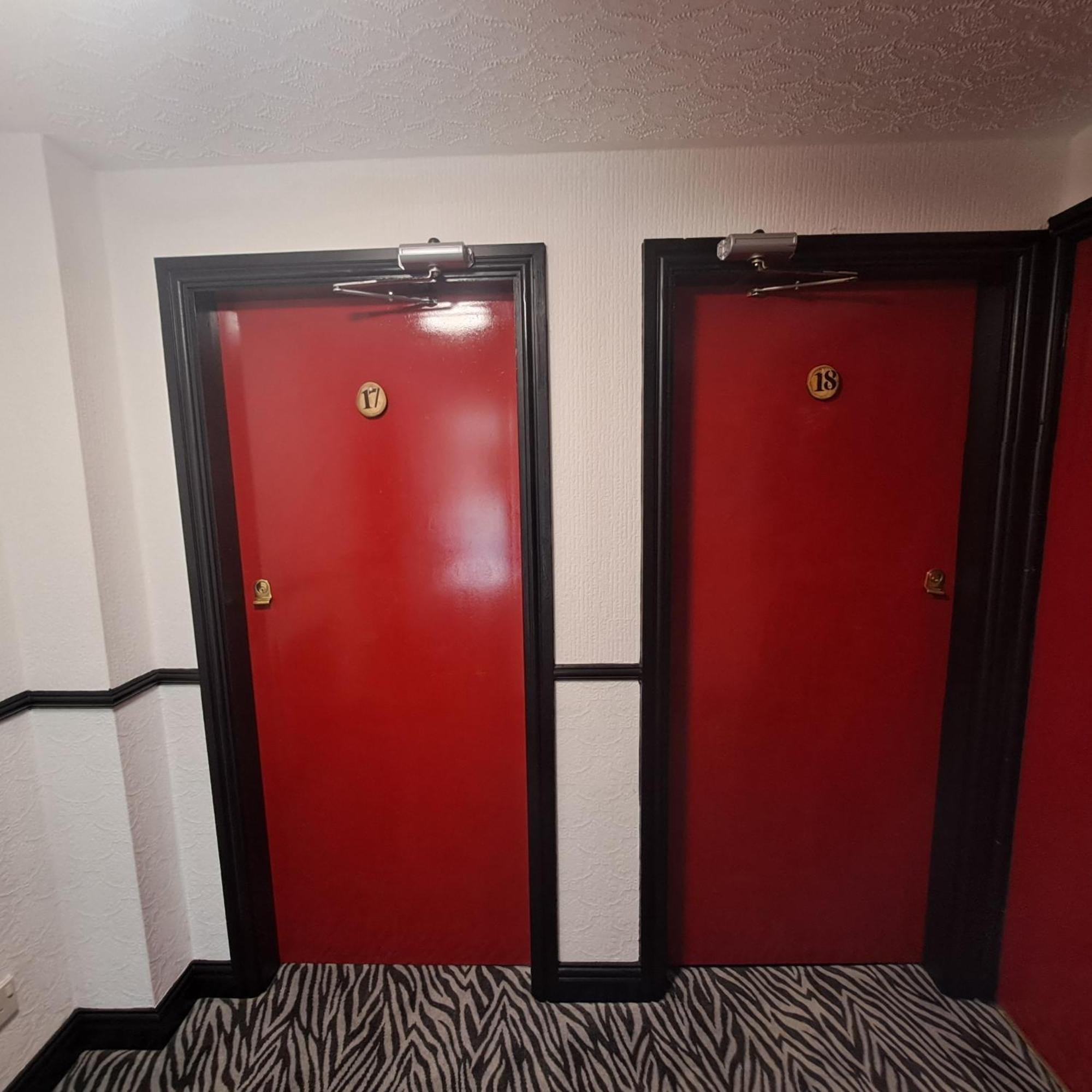 Boathouse Hotel Holyhead Ngoại thất bức ảnh