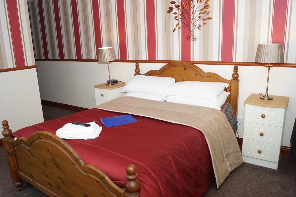 Boathouse Hotel Holyhead Phòng bức ảnh