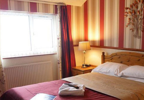 Boathouse Hotel Holyhead Ngoại thất bức ảnh